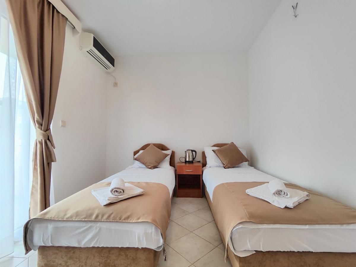 Villa Hera Budva Exteriör bild